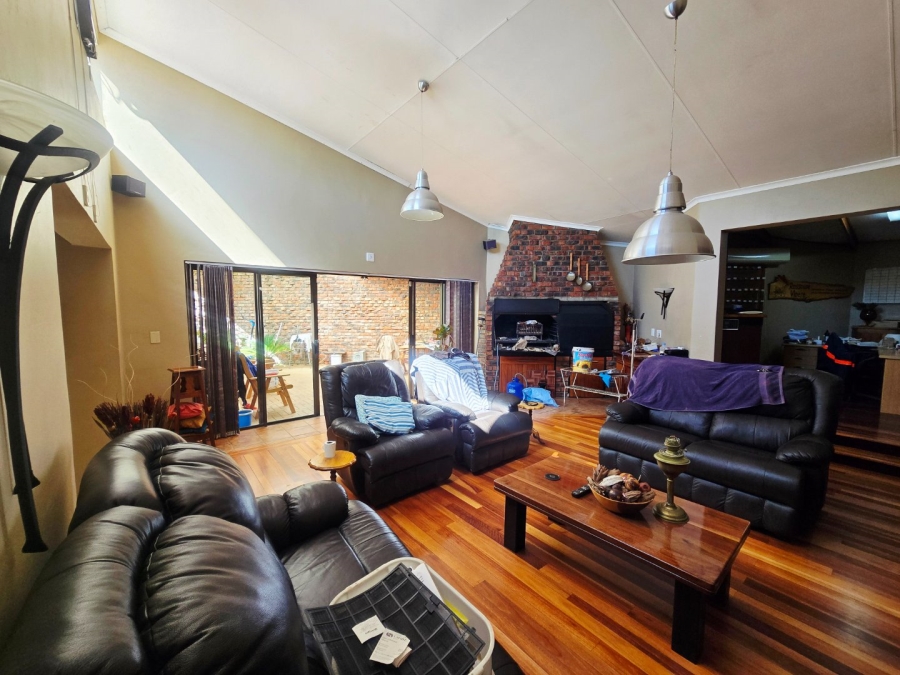 4 Bedroom Property for Sale in Dan Pienaar Free State